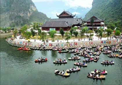 Tháng Ba âm lịch về trẩy hội trên đất Cố đô 4