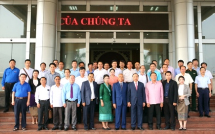 Lãnh đạo tỉnh Ninh Bình tiếp xã giao Đoàn cán bộ cấp cao tỉnh U-đôm-xay, nước Cộng hòa dân chủ nhân dân Lào 2