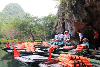 Di sản Tràng An “trong xanh mát lành” giữa trời thu làm say lòng du khách 18