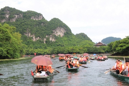 Ninh Bình phấn đấu đến năm 2025 doanh thu du lịch đạt trên 8.000 tỷ đồng 5