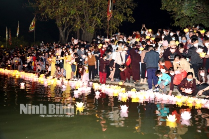 Đại lễ cầu nguyện quốc thái dân an và đêm hội hoa đăng tại Lễ hội Hoa Lư năm 2022 6