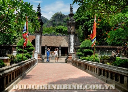 Một ngày du xuân trên quê hương Cố đô 4