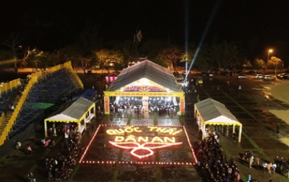 Lễ hội Hoa đăng Ninh Bình năm 2019 1