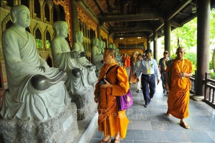 Đại biểu dự Đại lễ Vesak 2019 tham quan chùa Bái Đính 1