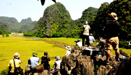 Sức hấp dẫn của Photo tour: “Sắc vàng Tam Cốc - Tràng An” 1