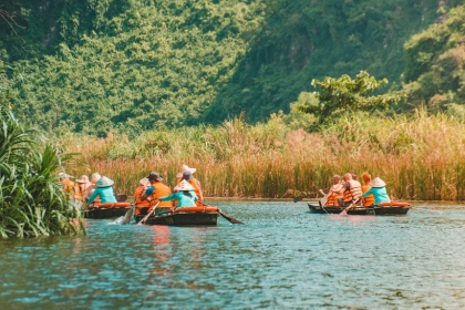 Sông nước Tràng An trong lành những sớm mai 20