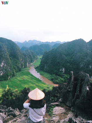 Trong xanh non nước di sản Tràng An - Ninh Bình 11