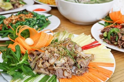 Cơm cháy, thịt dê – món ăn “gợi nhớ, gợi thương” của miền đất cố đô Ninh Bình 2