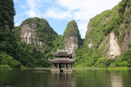 Di sản Tràng An “trong xanh mát lành” giữa trời thu làm say lòng du khách 5