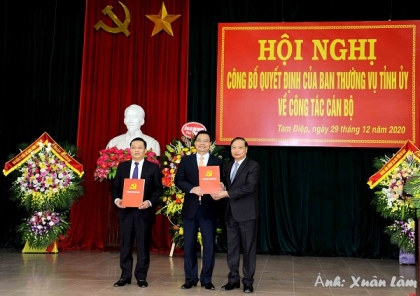 Hội nghị công bố quyết định của Ban Thường vụ Tỉnh ủy về công tác cán bộ tại Thành phố Tam Điệp và Sở Du lịch Ninh Bình 7
