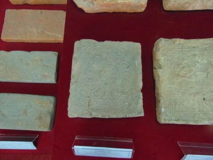 Những hiện vật cổ độc đáo trên đất Ninh Bình 12