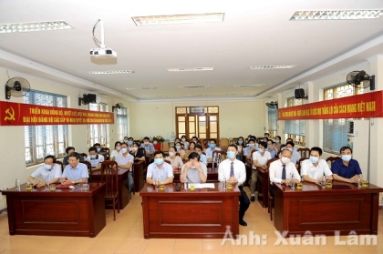 Hội nghị công bố Quyết định của Chủ tịch UBND tỉnh Ninh Bình về công tác cán bộ 1