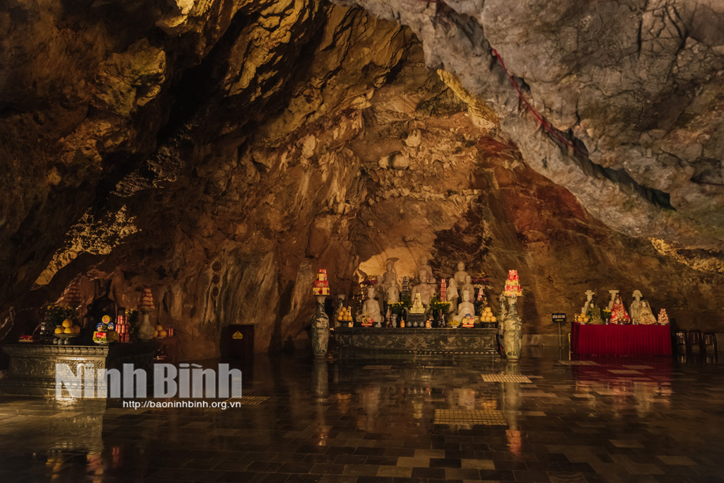 Động Am Tiên Tuyệt tình cốc