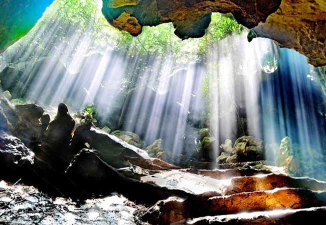thien ha galaxy cave in ninh binh